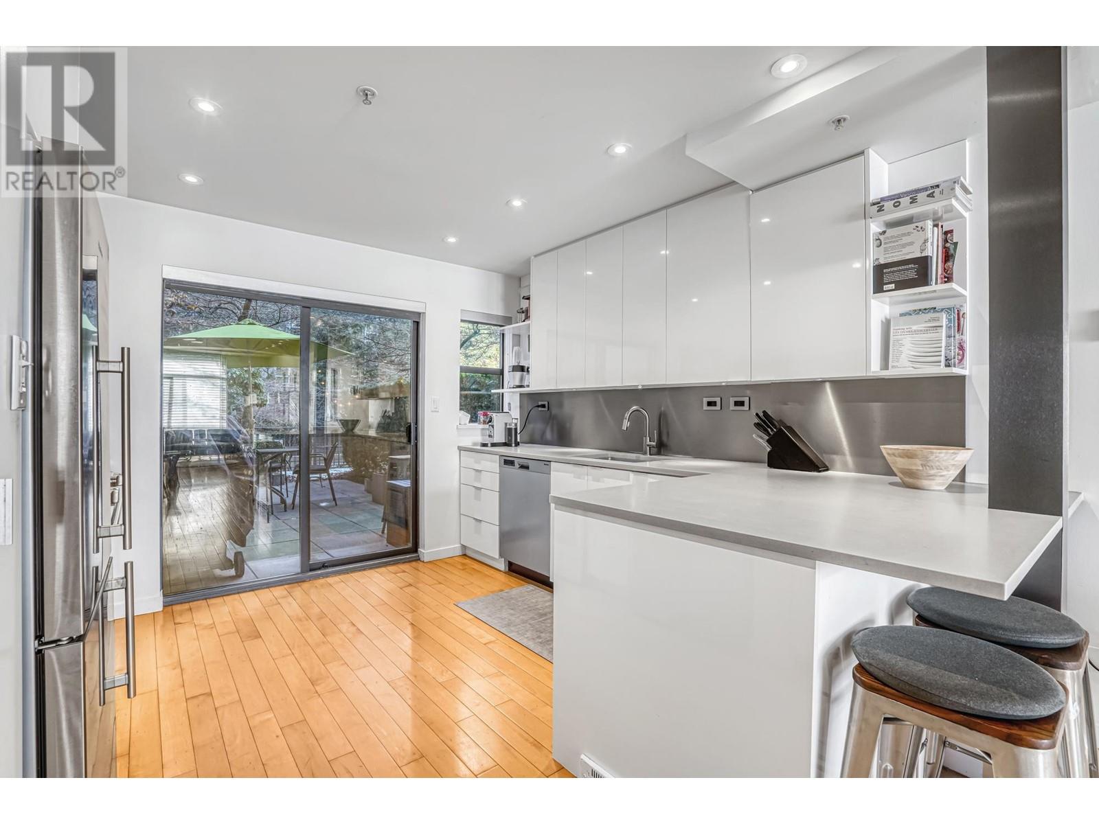 987 Beatty Street, Vancouver, British Columbia  V6Z 3C5 - Photo 6 - R2841841