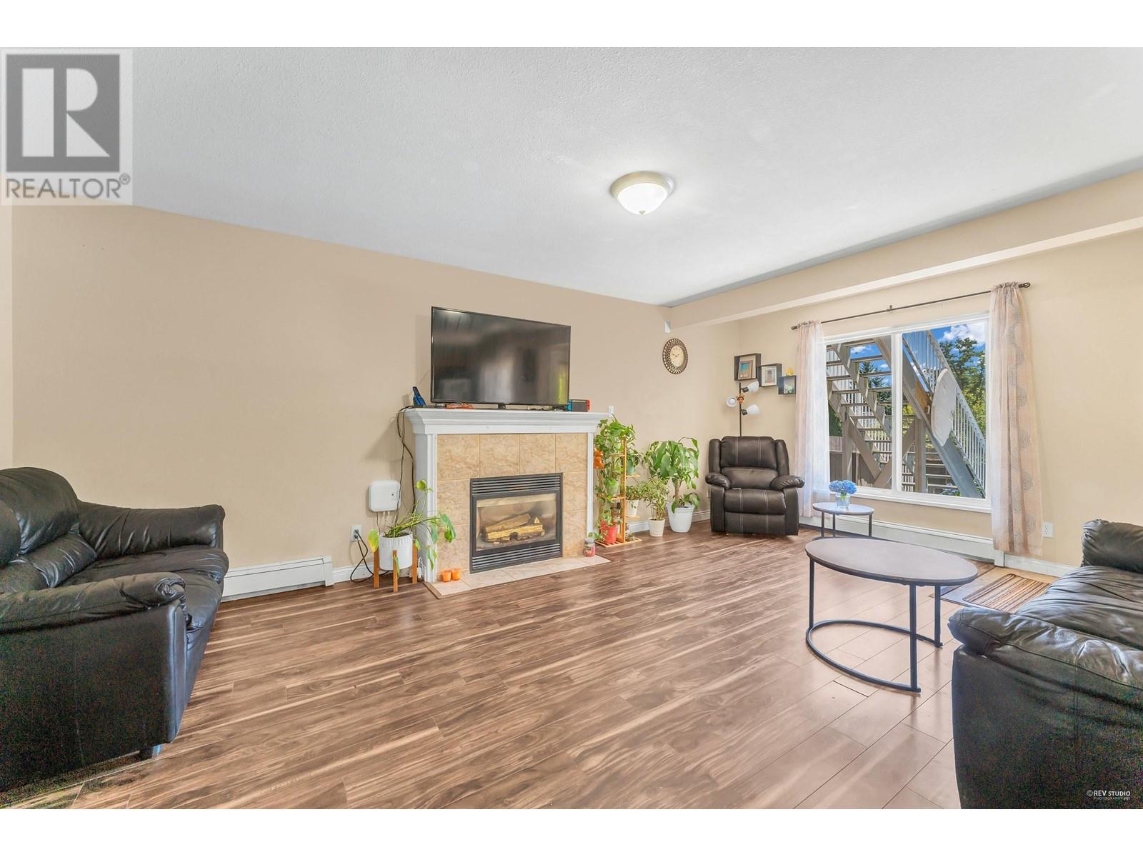 1553 Burrill Avenue, North Vancouver, British Columbia  V7K 1L8 - Photo 5 - R2841793