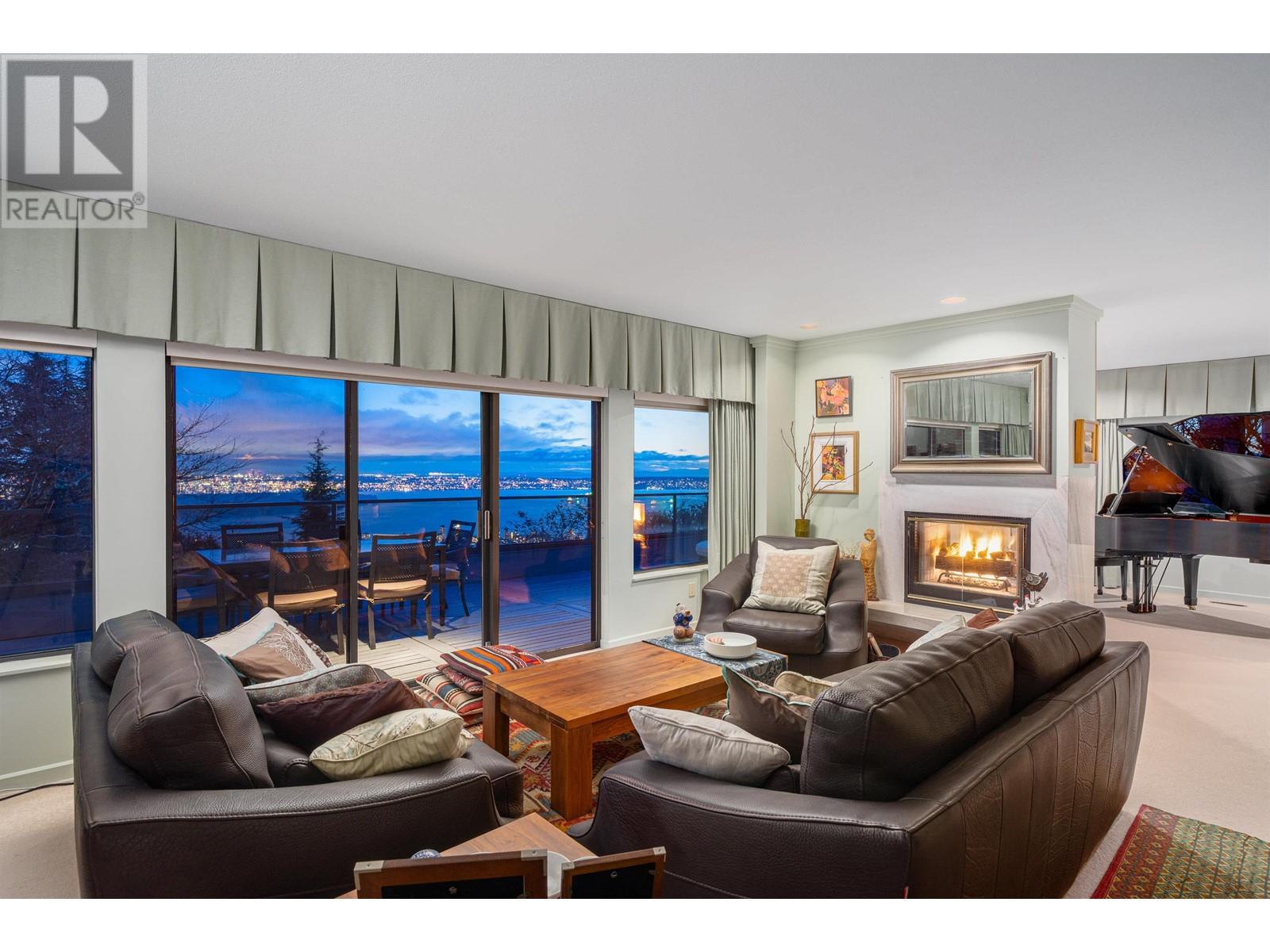 2527 Westhill Drive, West Vancouver, British Columbia  V7S 3A3 - Photo 4 - R2841954