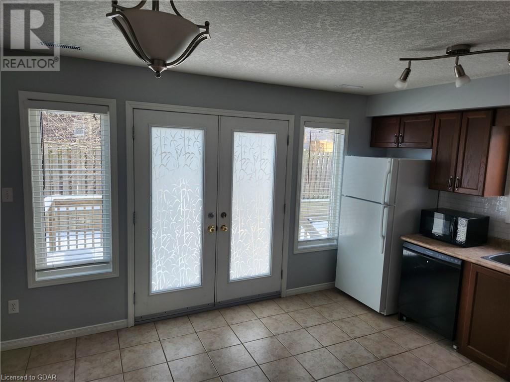 50 Howe Drive Unit# 2b, Kitchener, Ontario  N2E 0A3 - Photo 8 - 40528319