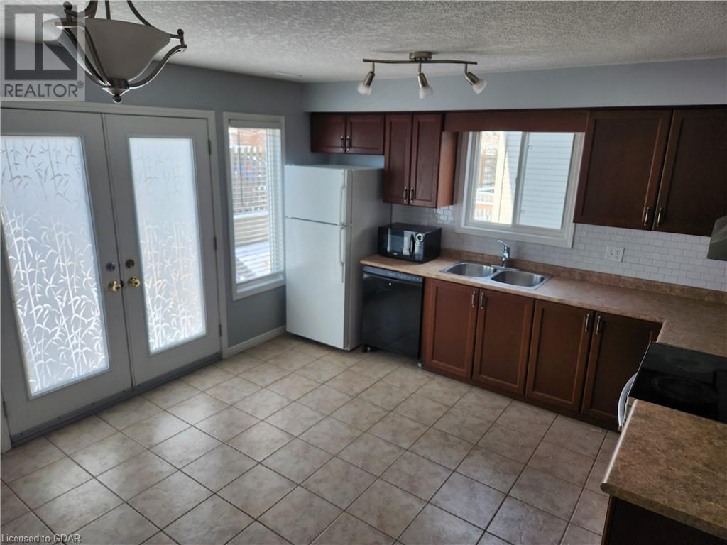 50 Howe Drive Unit# 2b, Kitchener, Ontario  N2E 0A3 - Photo 9 - 40528319