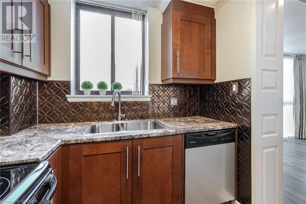 1230 Marlborough Court Unit# 208, Oakville, Ontario  L6H 3K6 - Photo 26 - 40529312