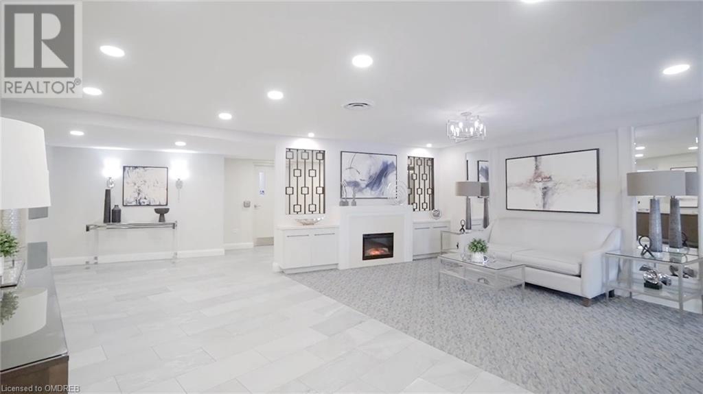 1230 Marlborough Court Unit# 208, Oakville, Ontario  L6H 3K6 - Photo 4 - 40529312