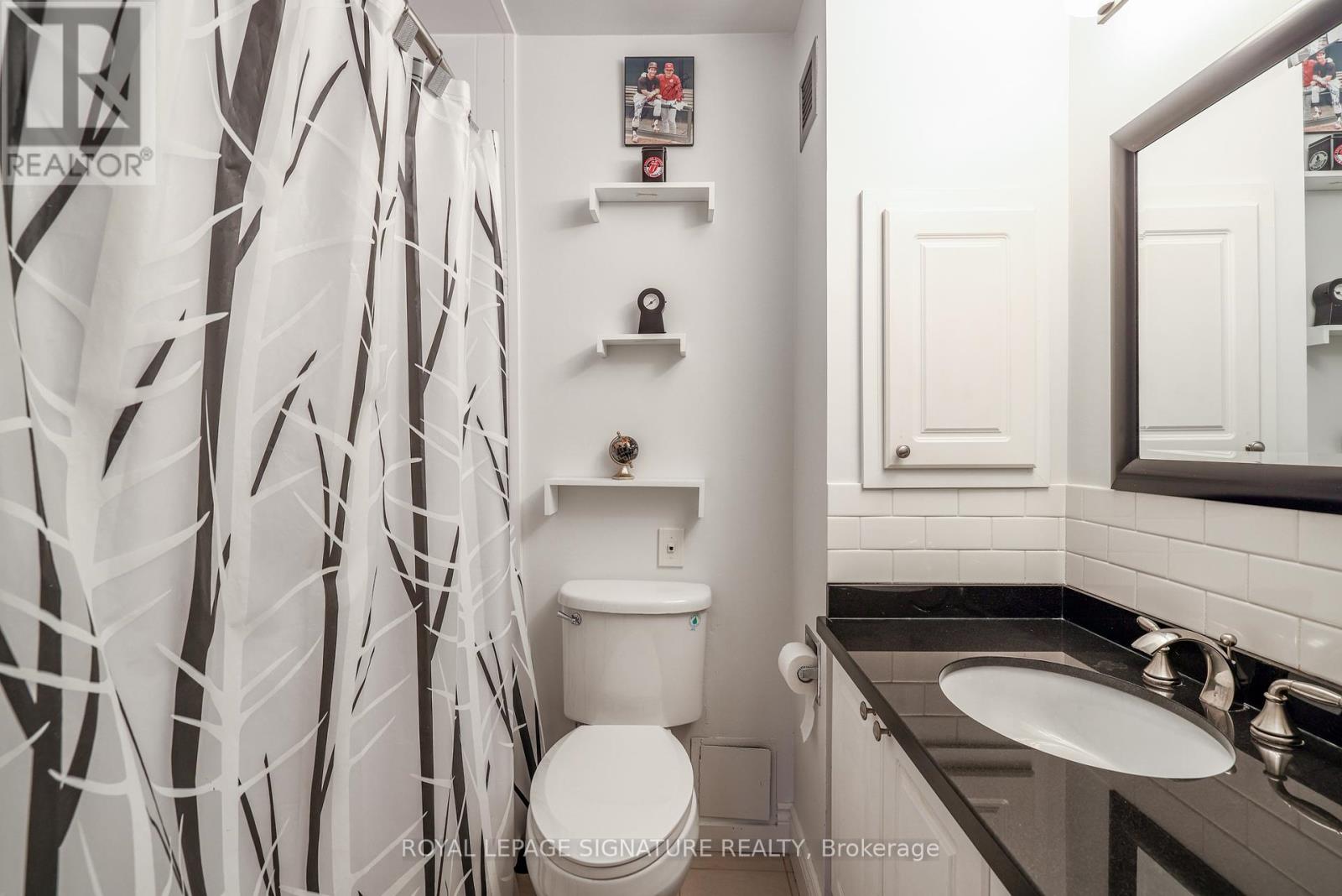 #1605 -1300 Bloor St E, Mississauga, Ontario  L4Y 3Z2 - Photo 8 - W7401920