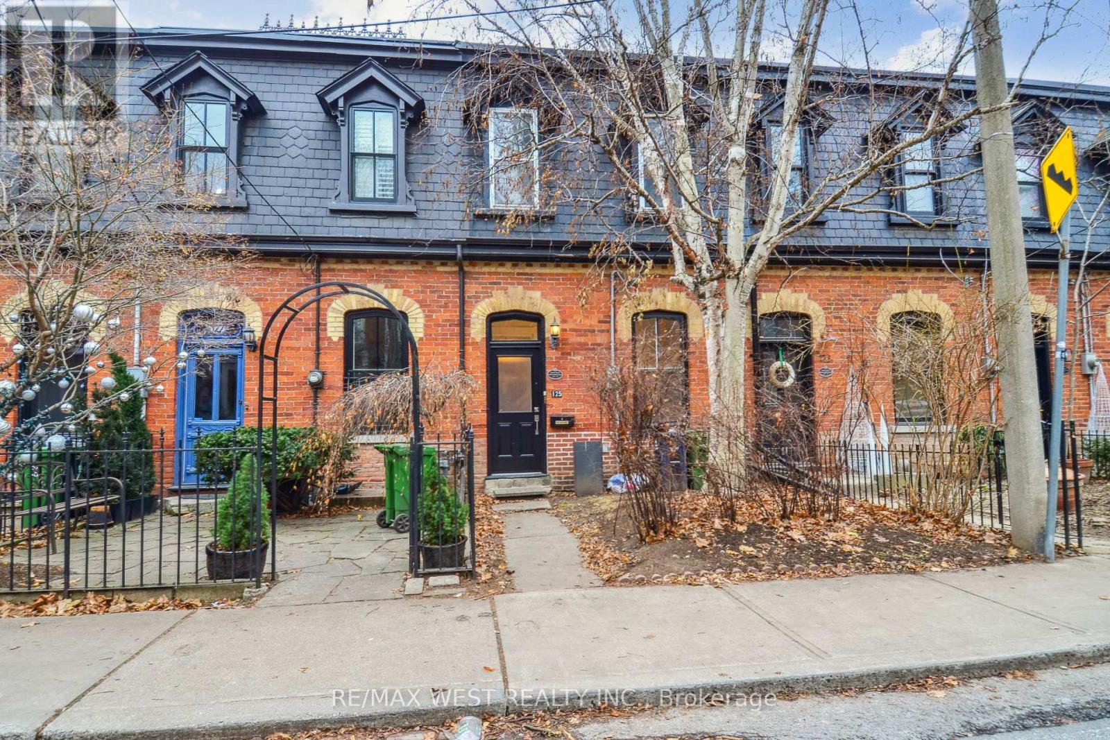 125 Spruce Street, Toronto, 3 Bedrooms Bedrooms, ,1 BathroomBathrooms,Single Family,For Sale,Spruce,C7402684