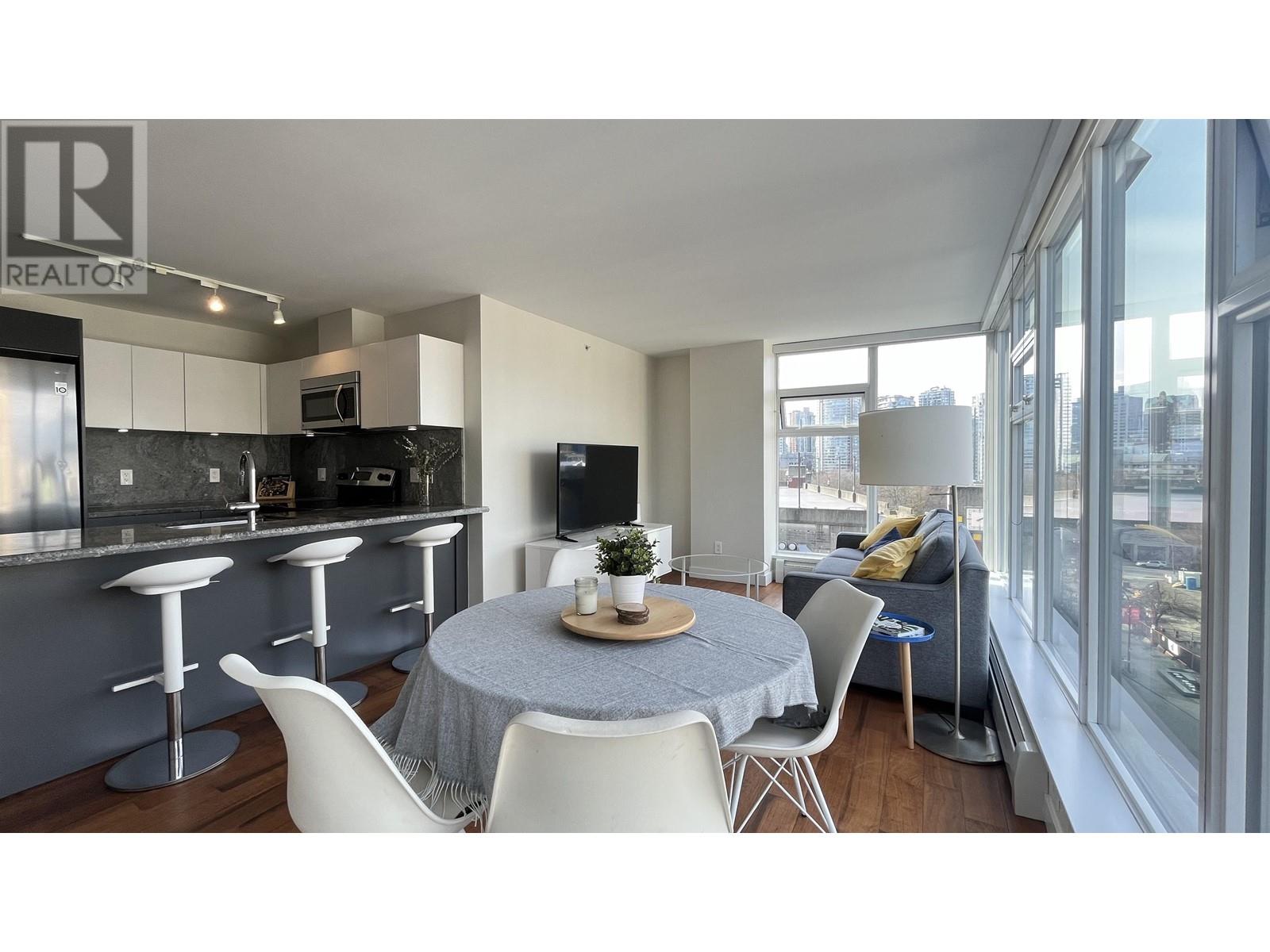 905 188 Keefer Street, Vancouver, British Columbia  V6A 0E3 - Photo 2 - R2841994