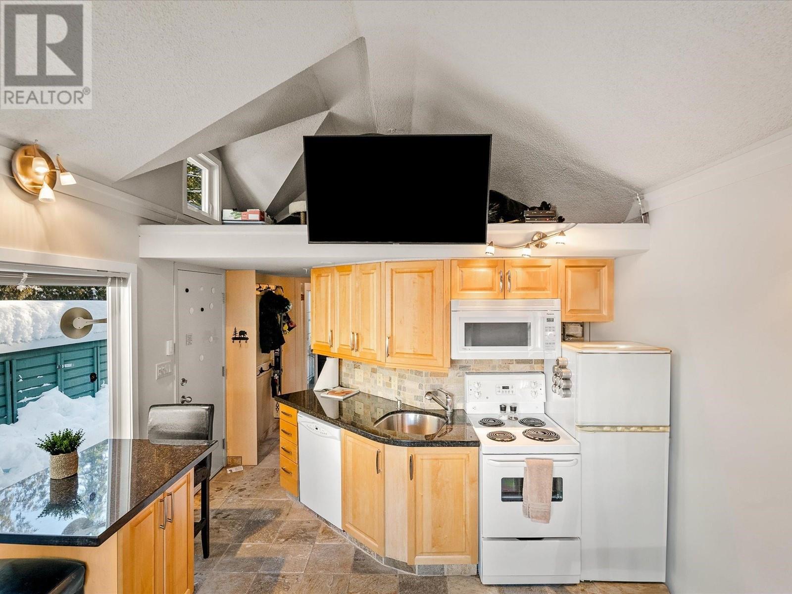 5 2231 Sapporo Drive, Whistler, British Columbia  V8E 0B5 - Photo 12 - R2842011