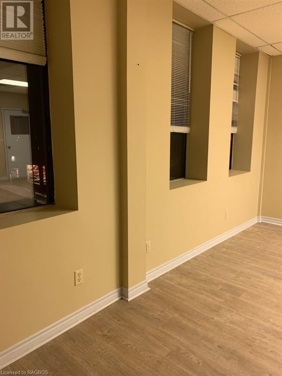 908 2nd Avenue E Unit# 201, Owen Sound, Ontario  N4K 1L1 - Photo 5 - 40529639