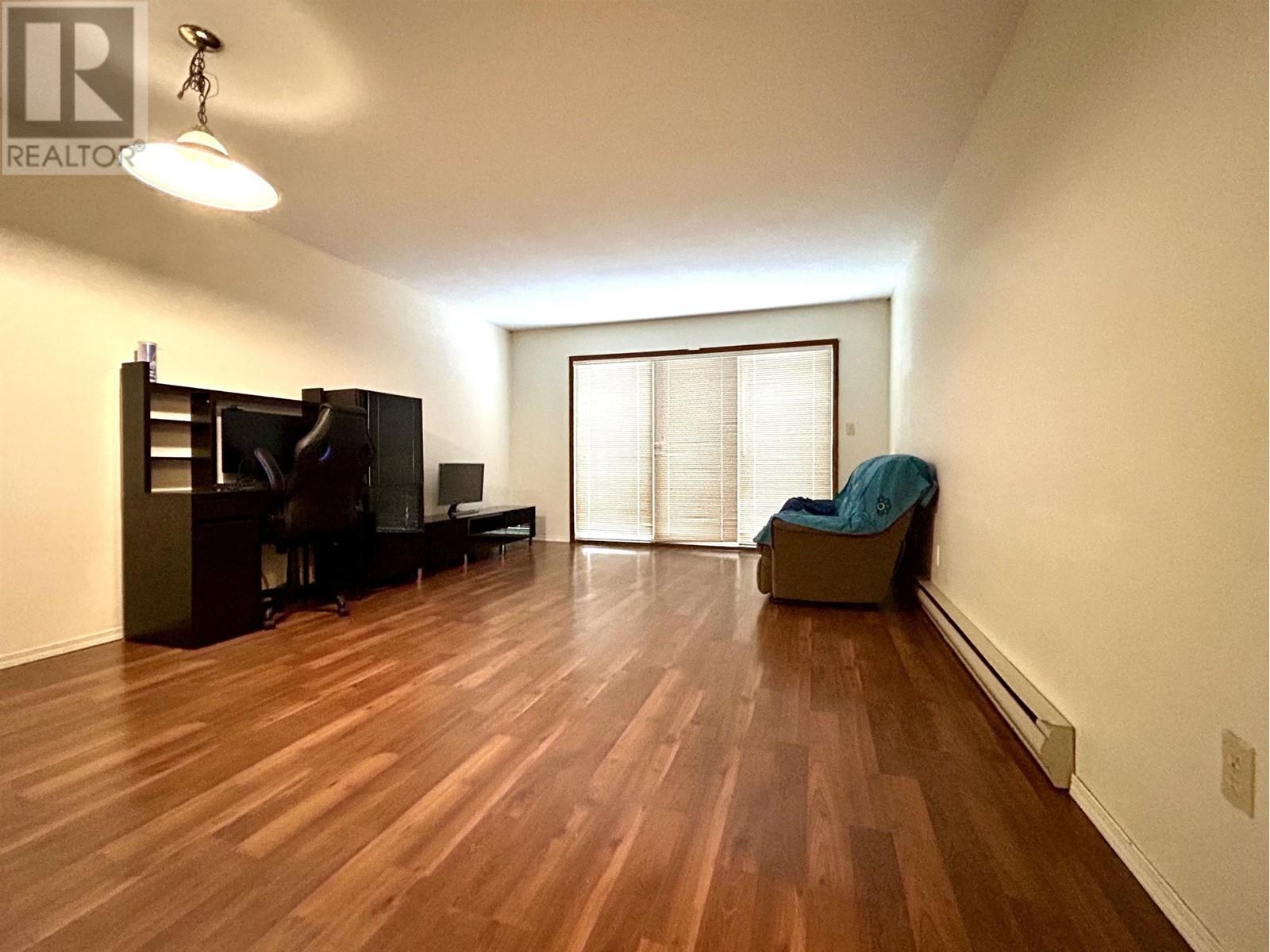 40 622 Farnham Road, Gibsons, British Columbia  V0N 1V8 - Photo 3 - R2842070