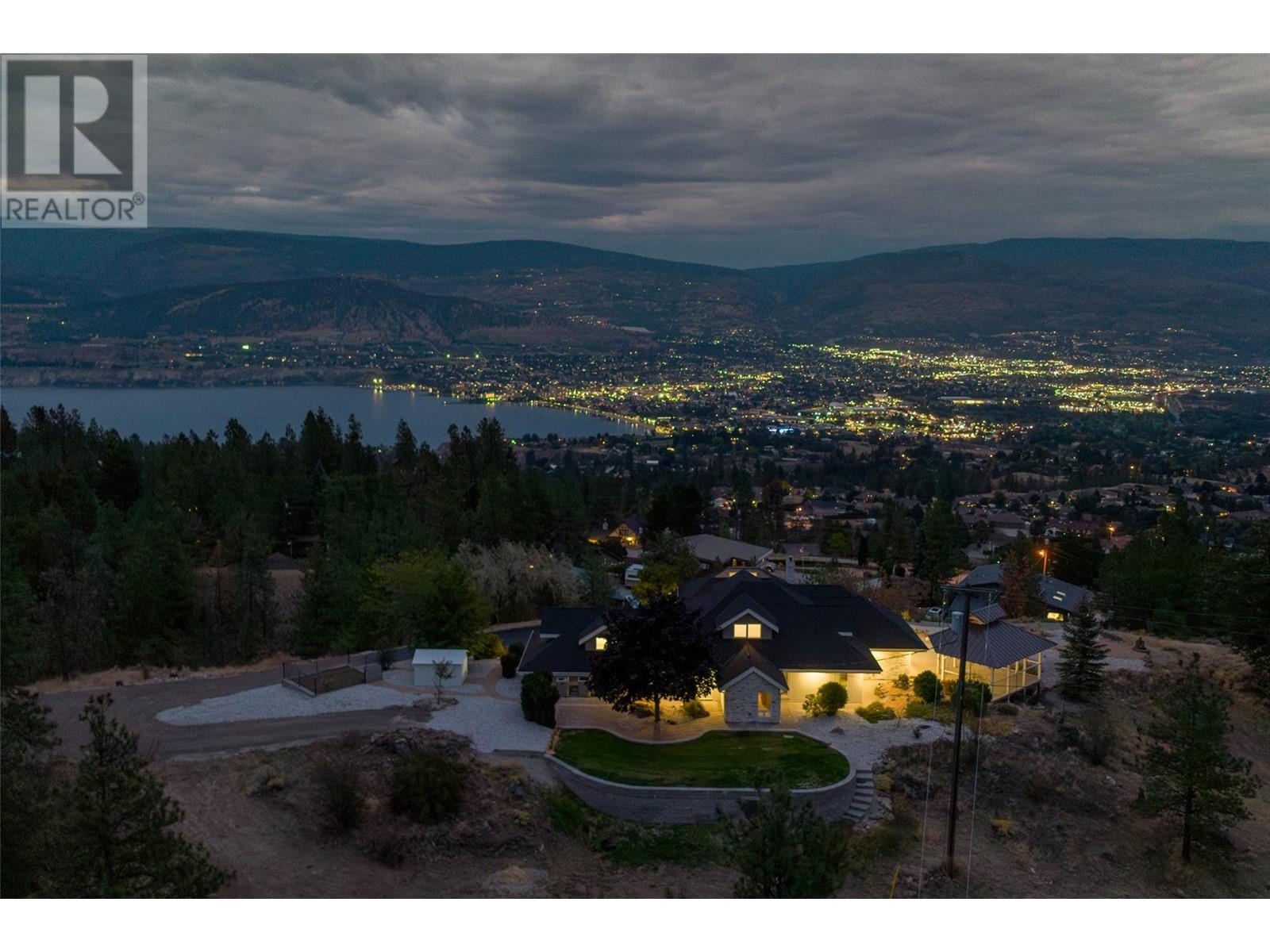 2632 Forsyth Drive, Penticton, British Columbia  V2A 8Y9 - Photo 42 - 10302340