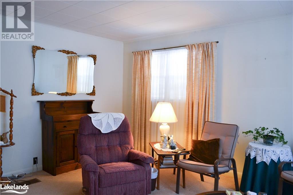 221 Main Street W, Huntsville, Ontario  P1H 1Y1 - Photo 18 - 40529755