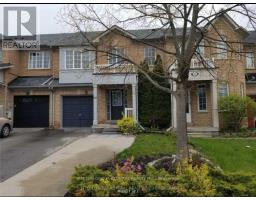 313 Marble Pl, Newmarket, Ca