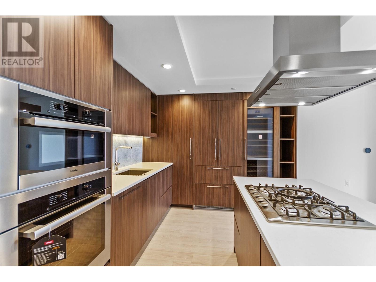 1308 1768 Cook Street, Vancouver, British Columbia  V5Y 0N3 - Photo 8 - R2842203