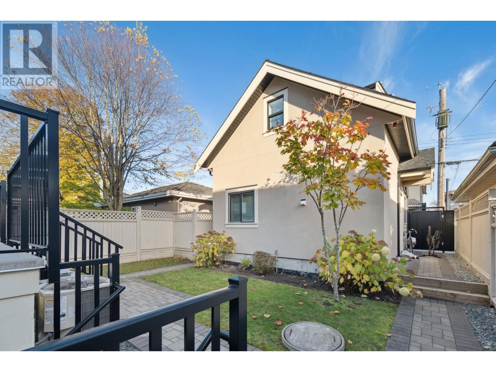 Listing Picture 20 of 22 : 7032 STIRLING STREET, Vancouver / 溫哥華 - 魯藝地產 Yvonne Lu Group - MLS Medallion Club Member