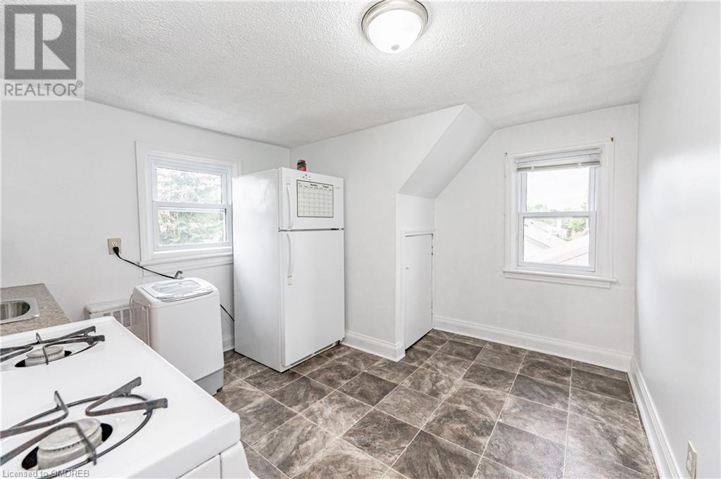 53 Kinsey Street, St. Catharines, Ontario  L2S 1E2 - Photo 9 - 40529773