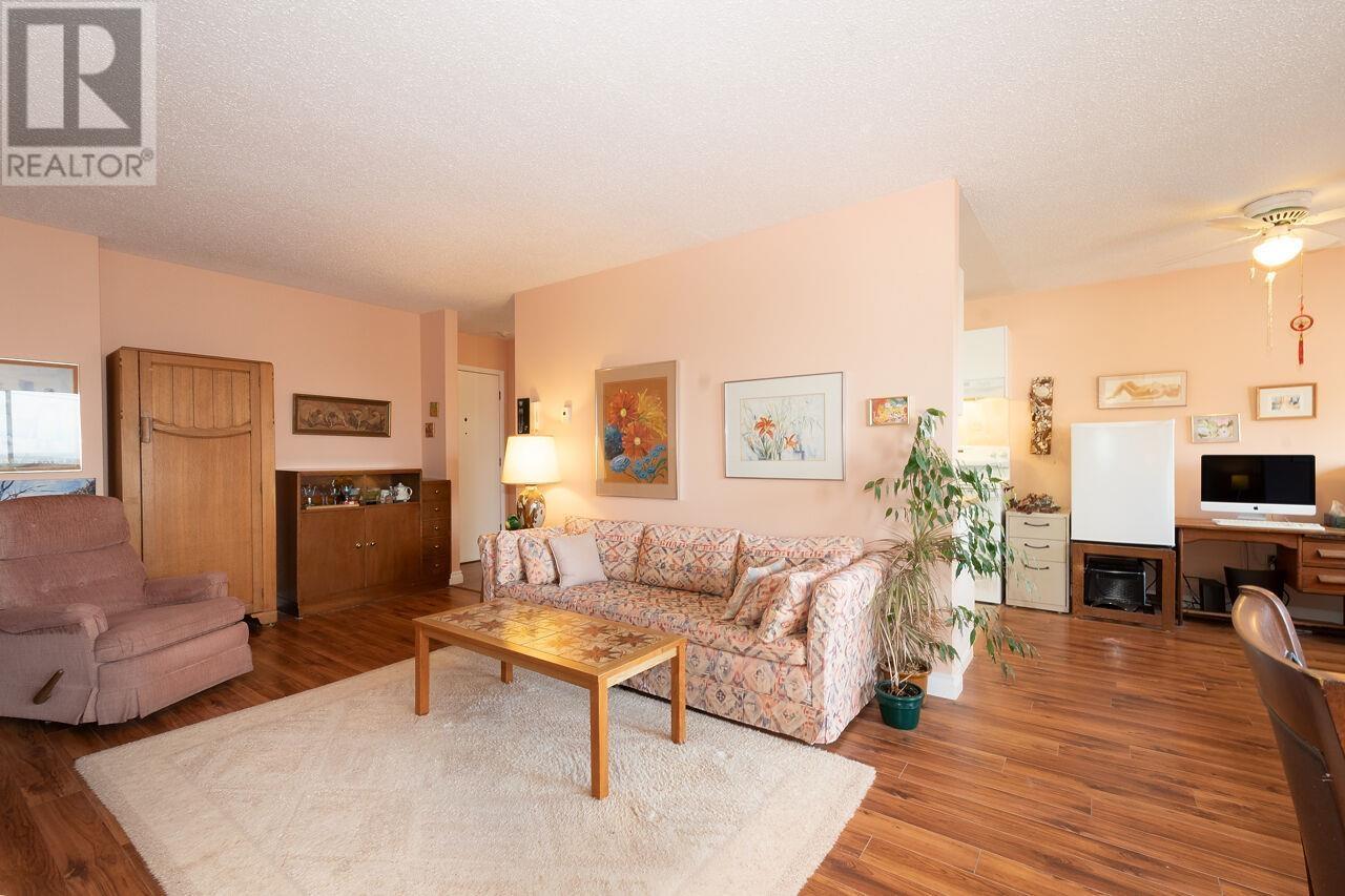 304 515 Eleventh Street, New Westminster, British Columbia  V3M 4G4 - Photo 10 - R2842376