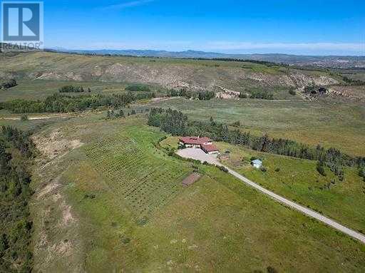254069 Towers Trail, Rural Rocky View County, Alberta  T4C 2A3 - Photo 28 - A2093032