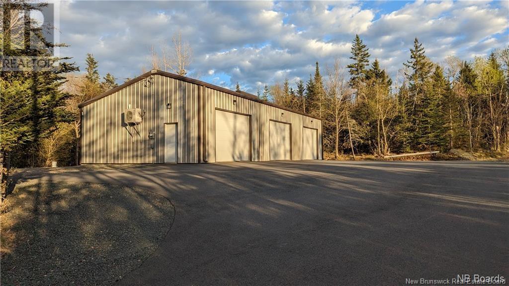 895 Fundy, Wilsons Beach, New Brunswick  E5E 1Y7 - Photo 1 - NB095124