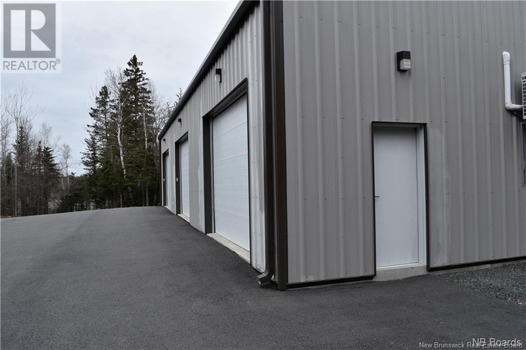 895 Fundy, Wilsons Beach, New Brunswick  E5E 1Y7 - Photo 3 - NB095124