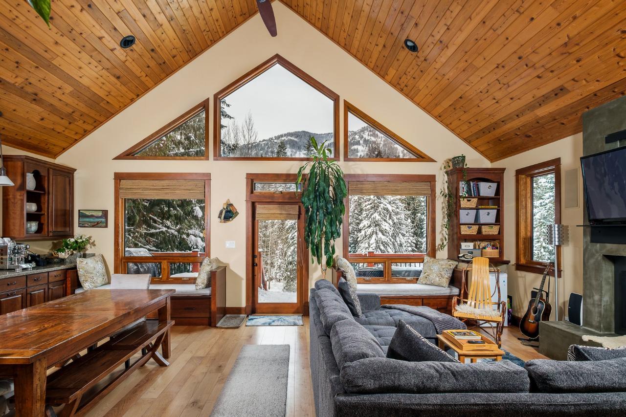 4630 Mann Road, Rossland, British Columbia  V0G 1Y0 - Photo 18 - 2474594