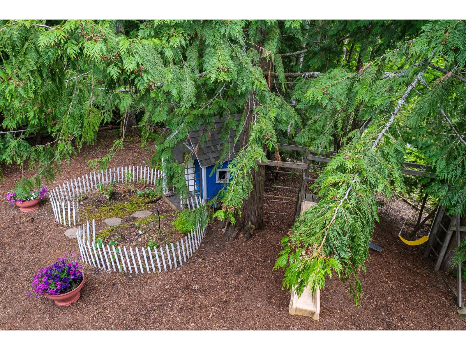 4630 Mann Road, Rossland, British Columbia  V0G 1Y0 - Photo 14 - 2474594