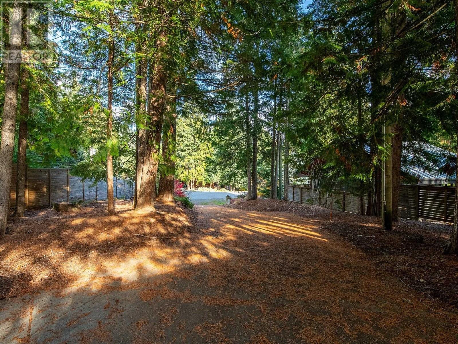 8171 Meadow Lane, Whistler, British Columbia  V8E 0G3 - Photo 29 - R2828157