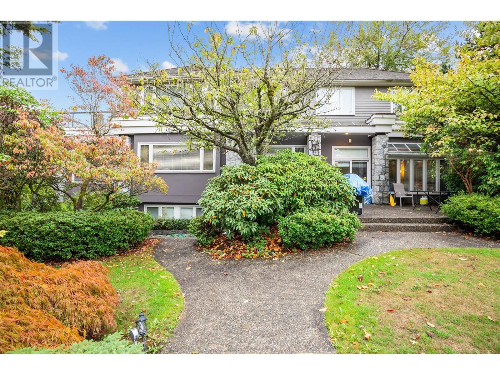 Listing Picture 14 of 15 : 1411 MINTO CRESCENT, Vancouver / 溫哥華 - 魯藝地產 Yvonne Lu Group - MLS Medallion Club Member