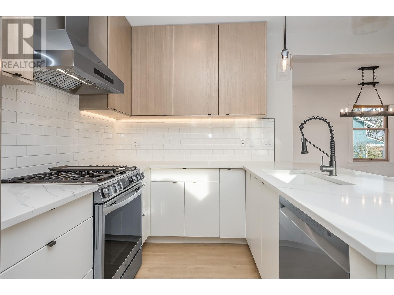 221 Townsend Place, New Westminster, British Columbia  V3L 1L4 - Photo 14 - R2842549