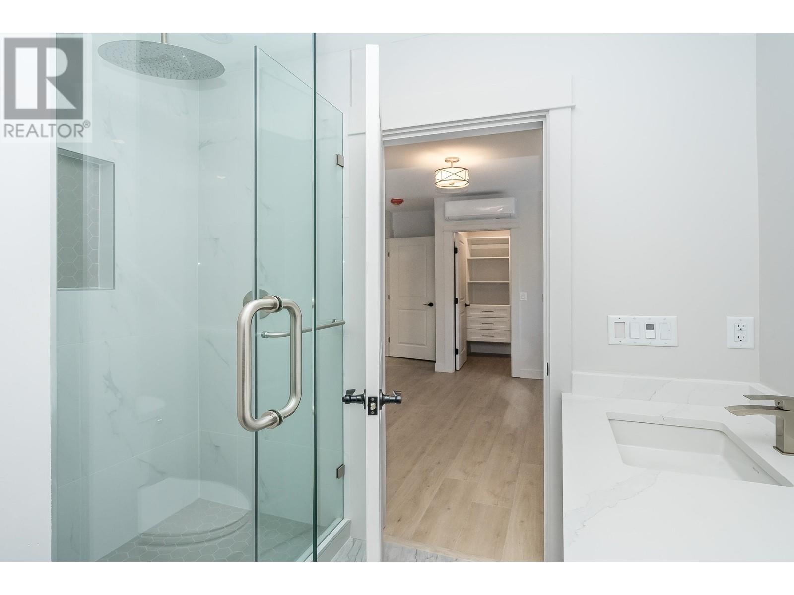 221 Townsend Place, New Westminster, British Columbia  V3L 1L4 - Photo 26 - R2842549