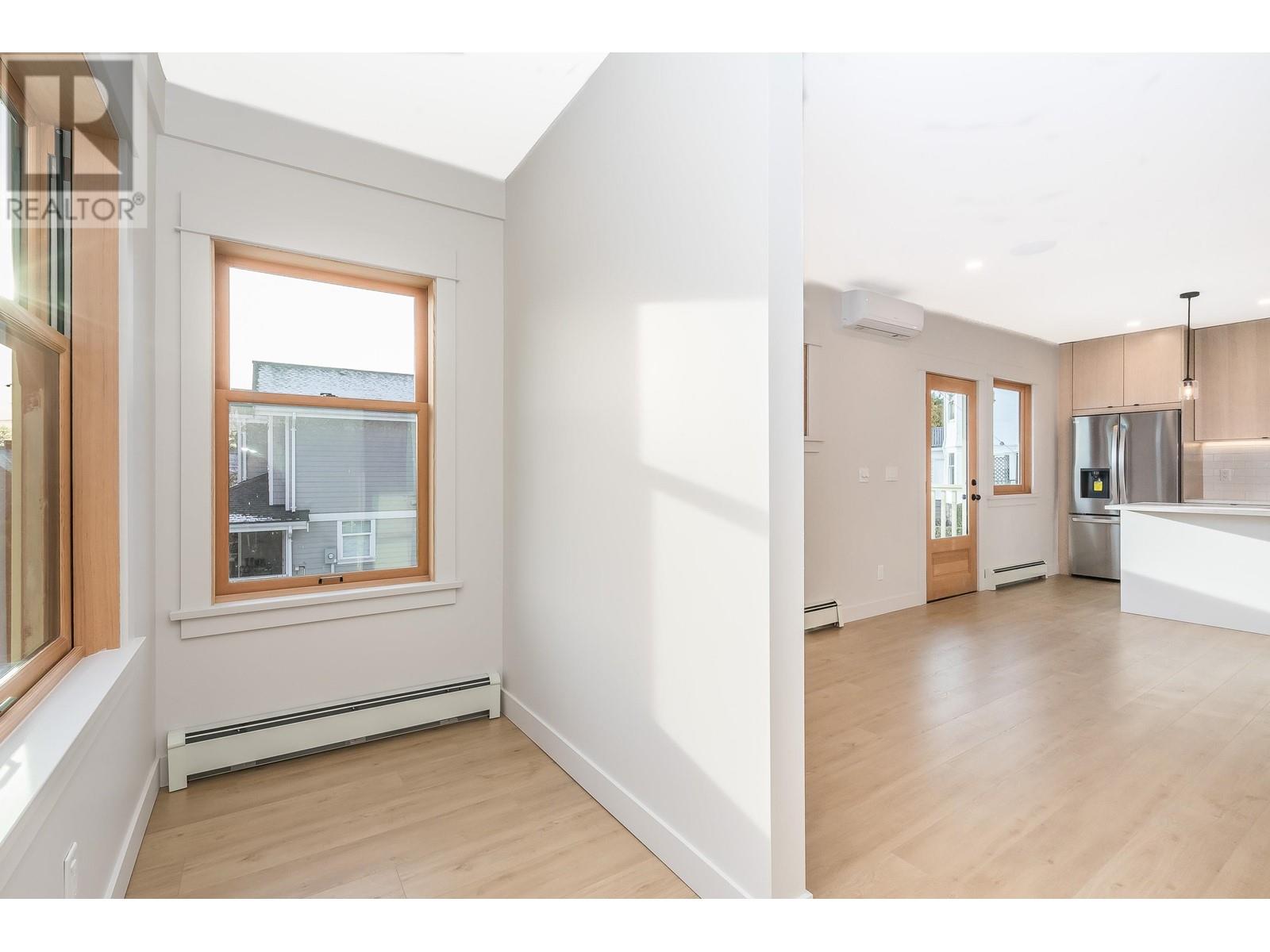 221 Townsend Place, New Westminster, British Columbia  V3L 1L4 - Photo 3 - R2842549
