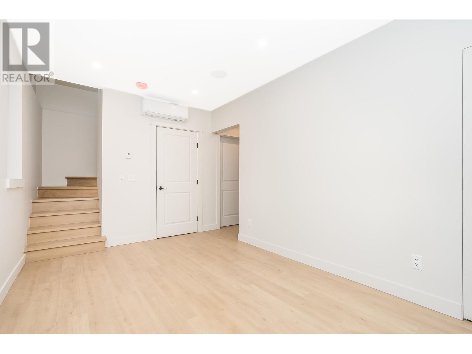 221 Townsend Place, New Westminster, British Columbia  V3L 1L4 - Photo 30 - R2842549