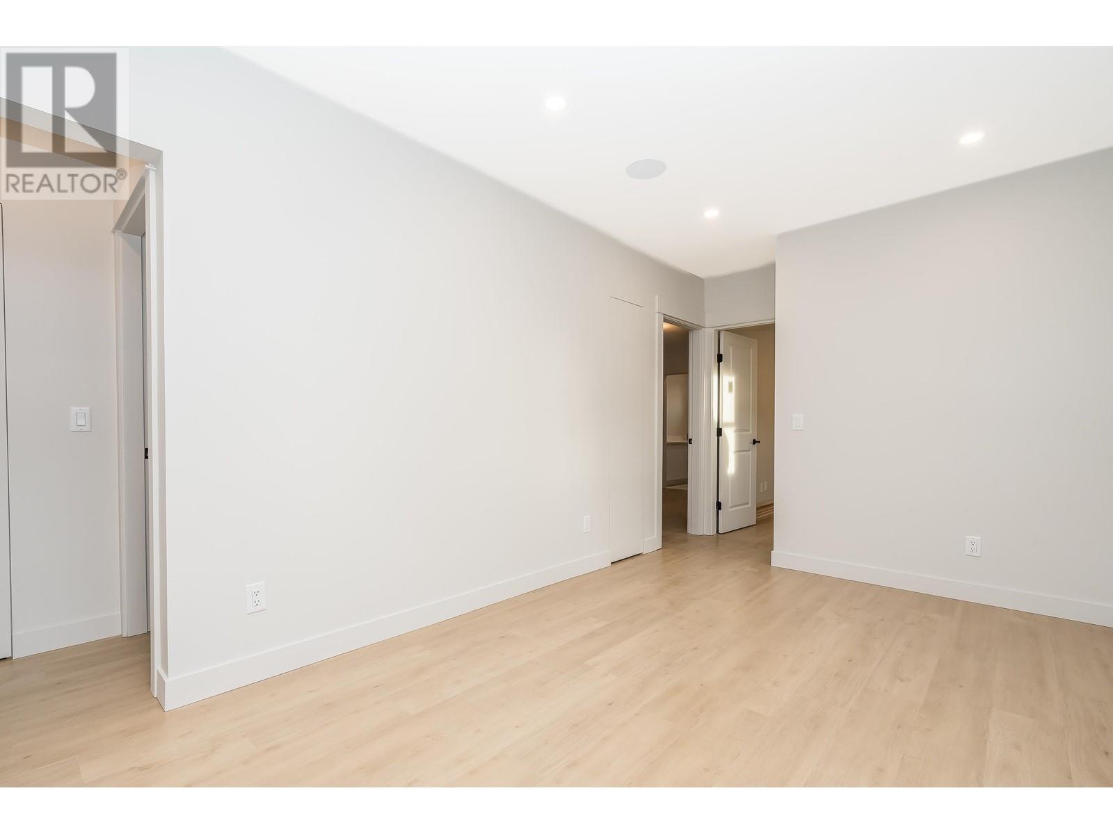 221 Townsend Place, New Westminster, British Columbia  V3L 1L4 - Photo 31 - R2842549