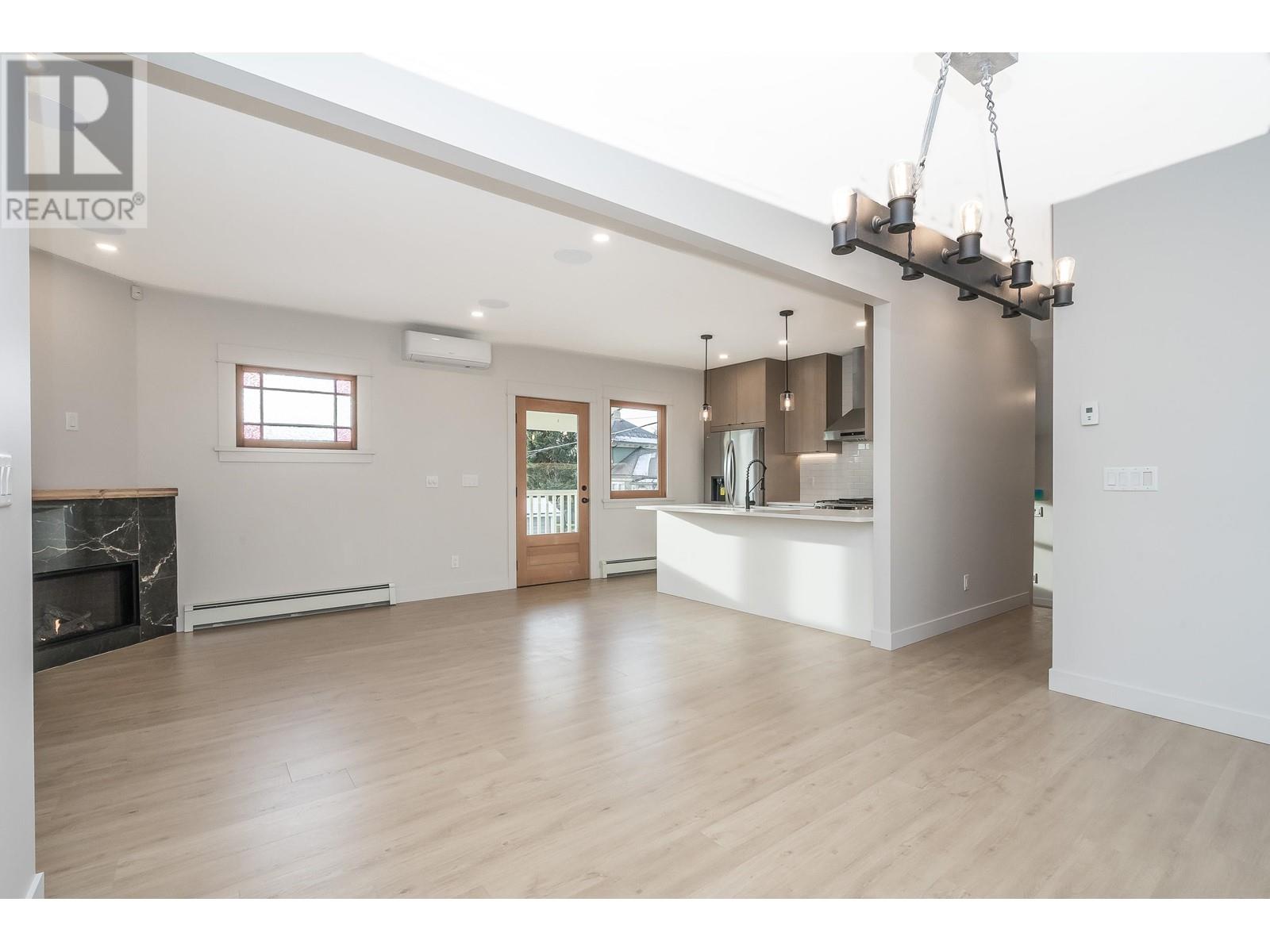 221 Townsend Place, New Westminster, British Columbia  V3L 1L4 - Photo 5 - R2842549