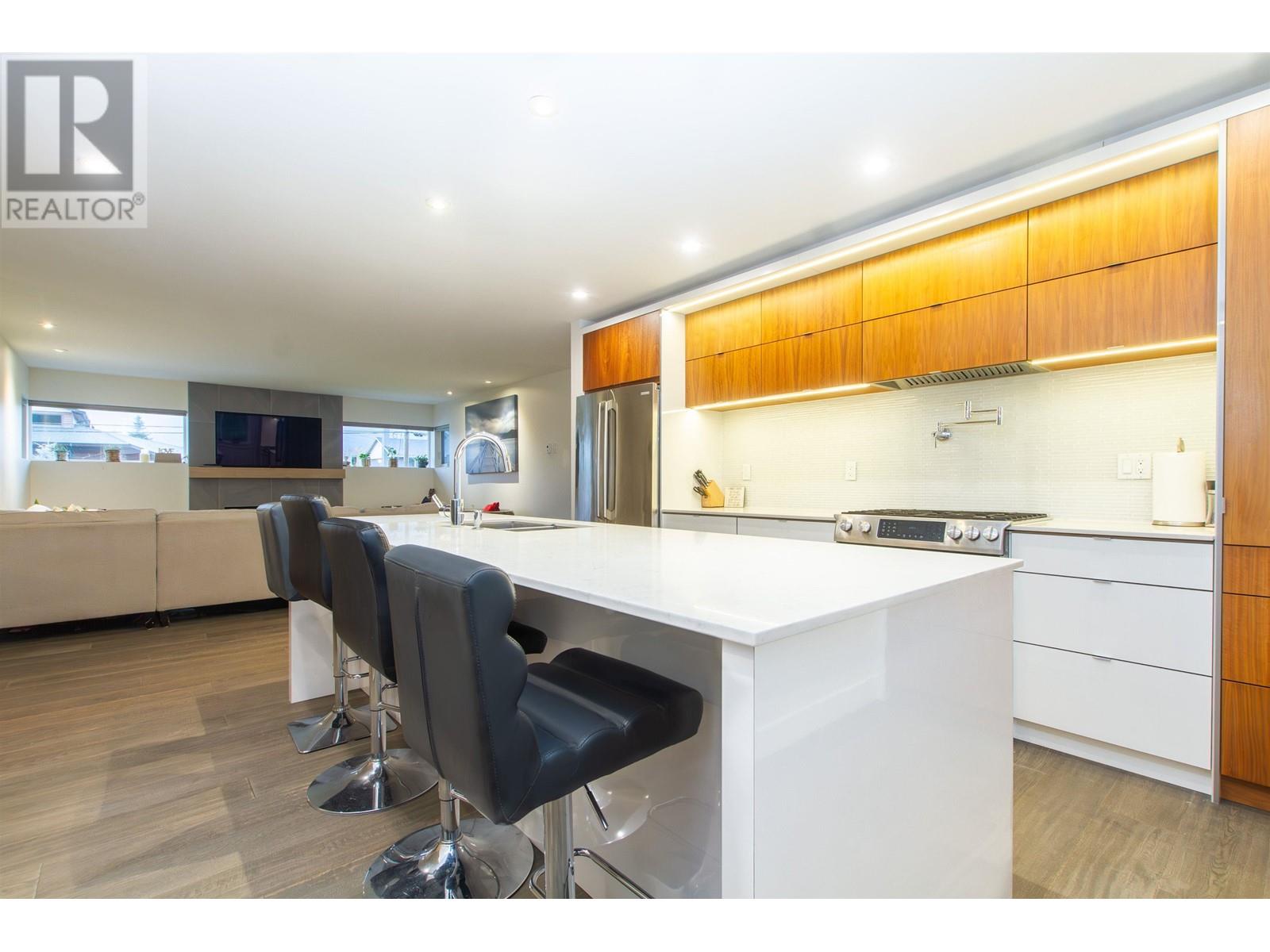 40128 Diamond Head Road, Squamish, British Columbia  V0N 1T0 - Photo 7 - R2842586