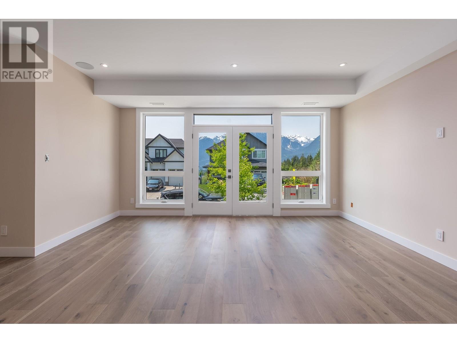 40868 The Crescent, Squamish, British Columbia  V8B 0R9 - Photo 36 - R2842606