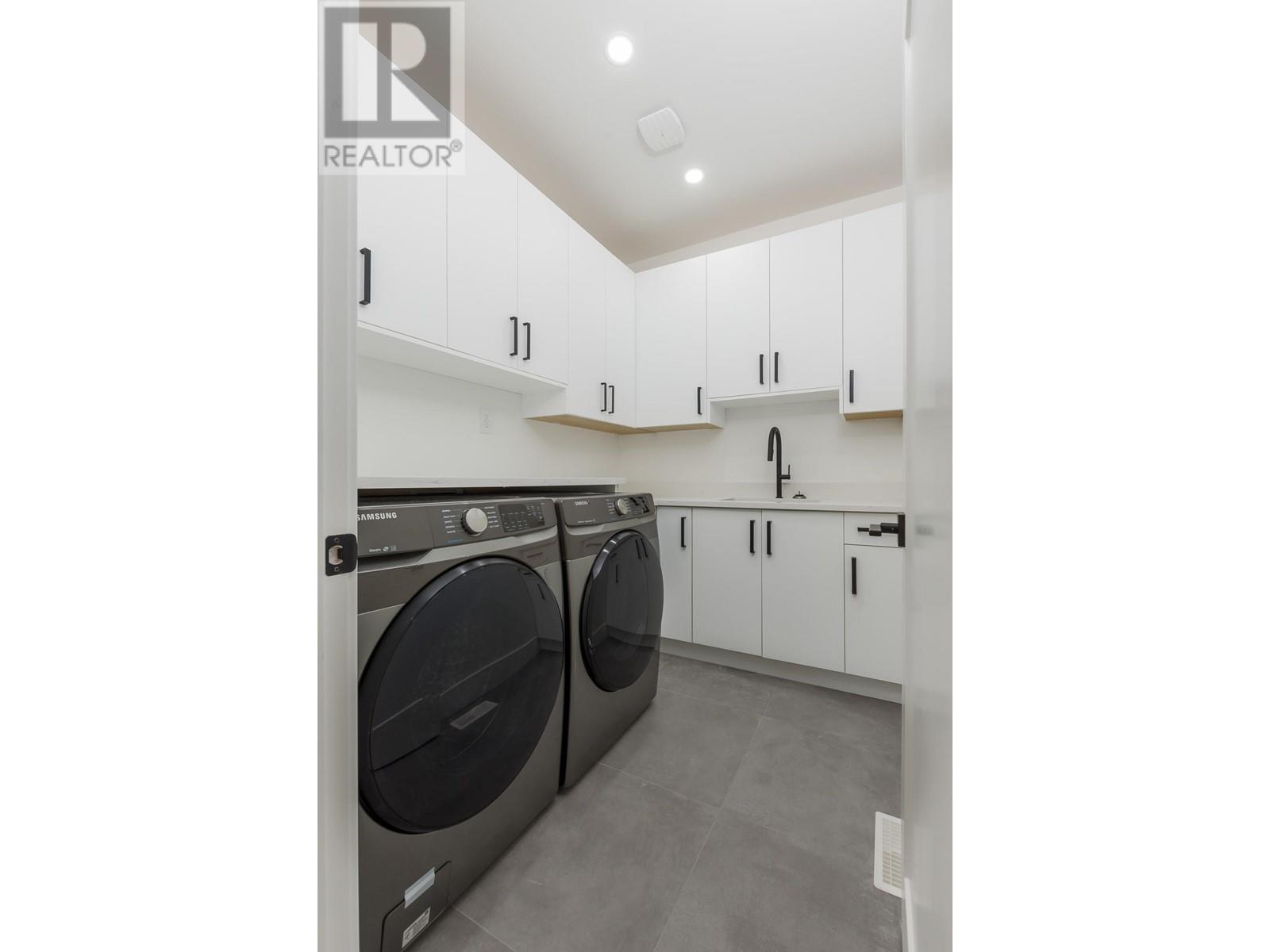 1066 Jay Crescent, Squamish, British Columbia  V8B 0P3 - Photo 15 - R2842626