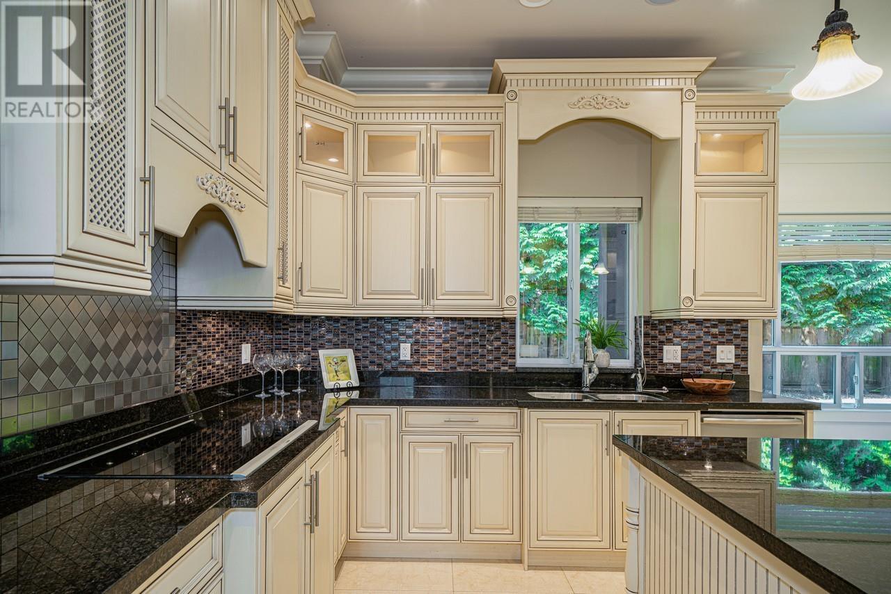 Listing Picture 14 of 33 : 6391 CLEMATIS DRIVE, Richmond / 烈治文 - 魯藝地產 Yvonne Lu Group - MLS Medallion Club Member