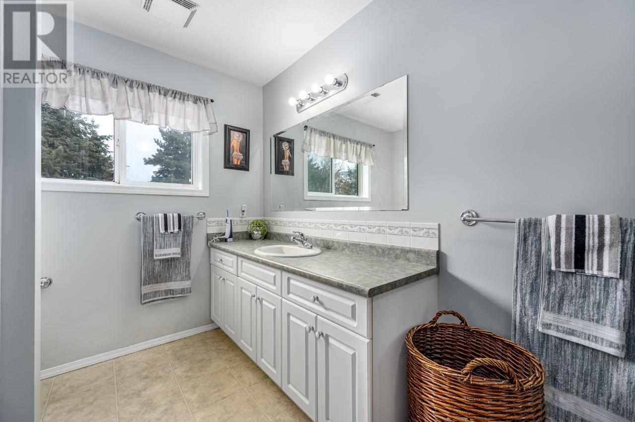 5976 Vla Rd, Chase, British Columbia  V0E 1M1 - Photo 33 - 176351