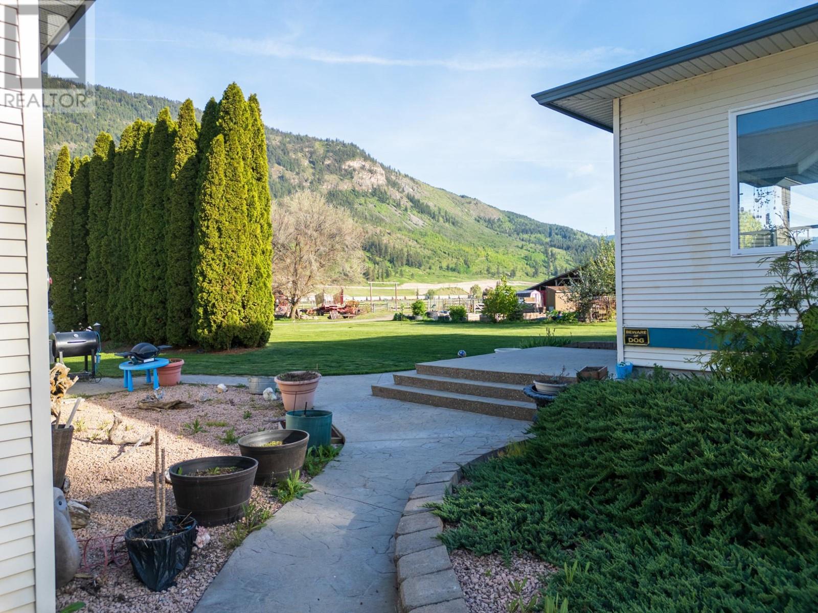 5976 Vla Rd, Chase, British Columbia  V0E 1M1 - Photo 92 - 176351