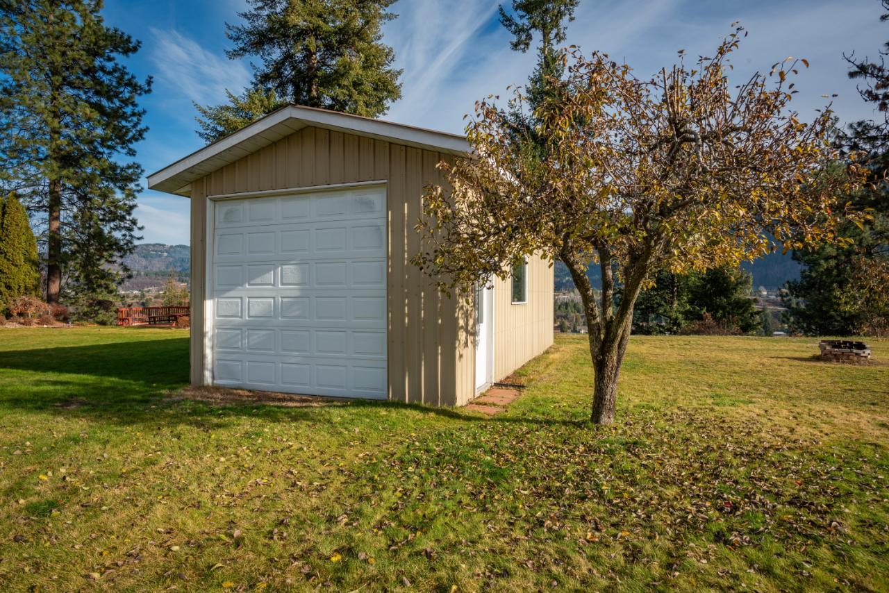 2517 5th Ave, Castlegar, British Columbia  V1N 2T6 - Photo 47 - 2474618