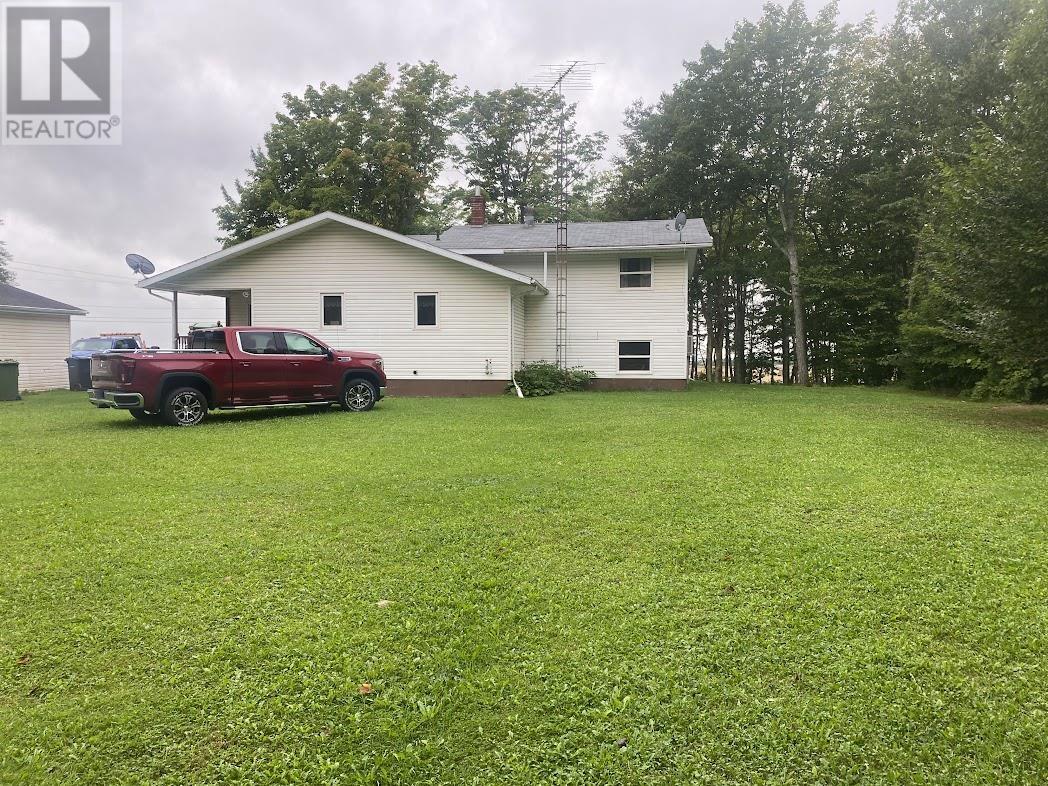 13746 Cascumpec Road, Cascumpec, Prince Edward Island  C0B 1V0 - Photo 35 - 202320132