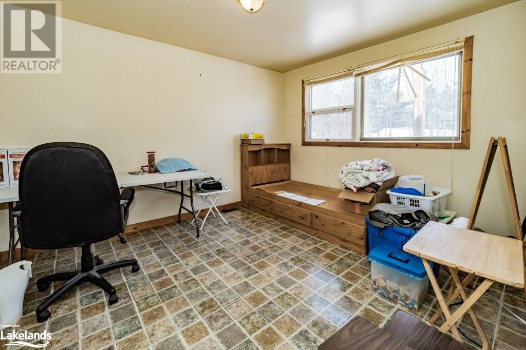 2385 11 Highway W, Gravenhurst, Ontario  P1P 1R1 - Photo 24 - 40530988