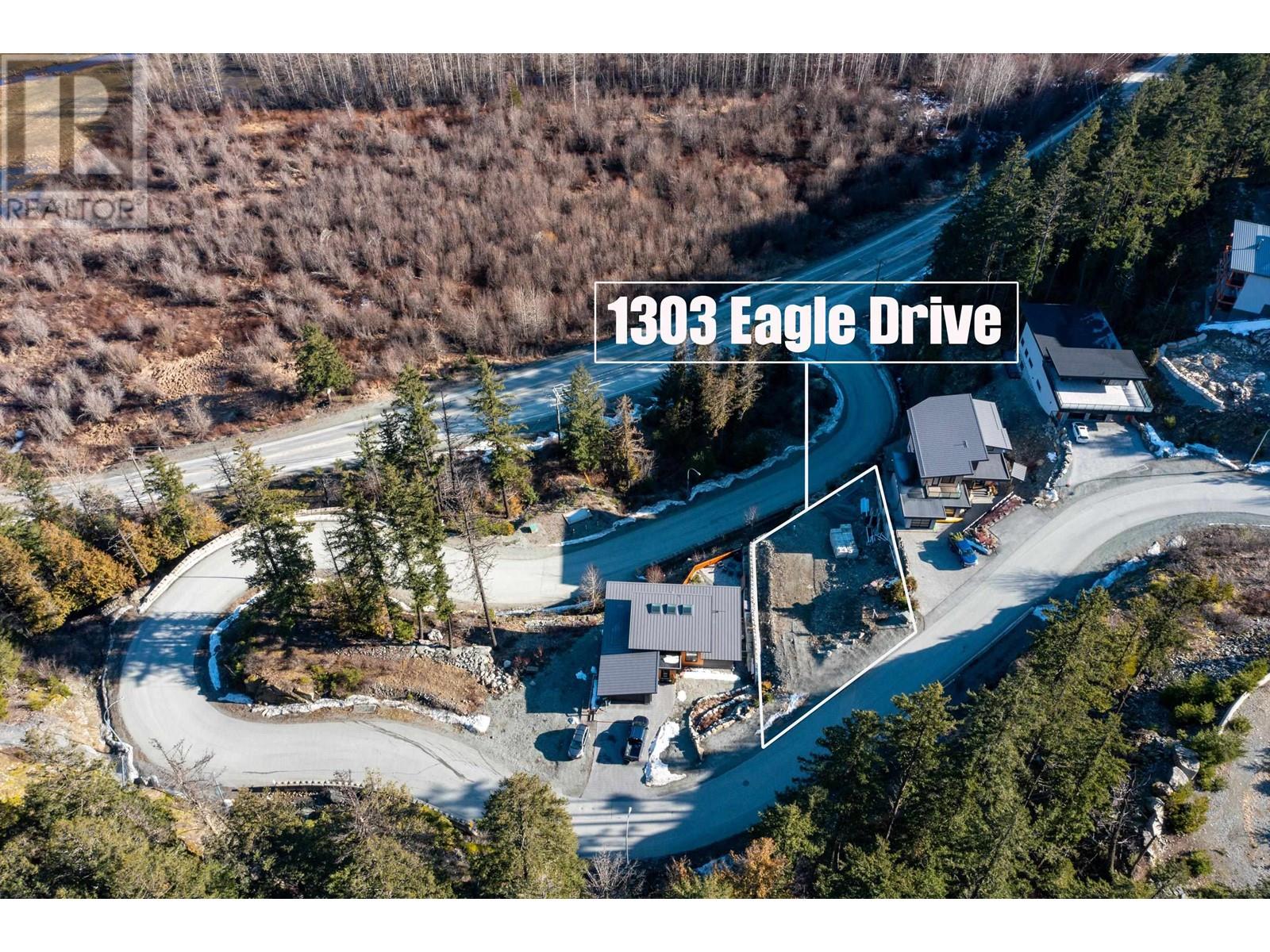 1303 Eagle Drive, Pemberton, British Columbia  V0N 2L0 - Photo 1 - R2843043