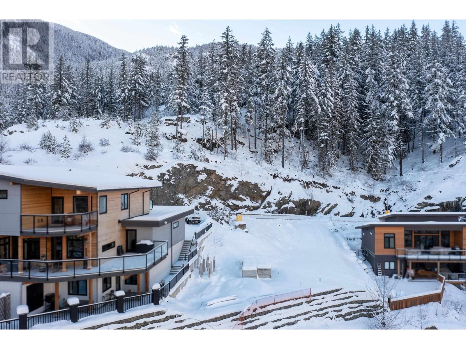 1303 Eagle Drive, Pemberton, British Columbia  V0N 2L0 - Photo 6 - R2843043