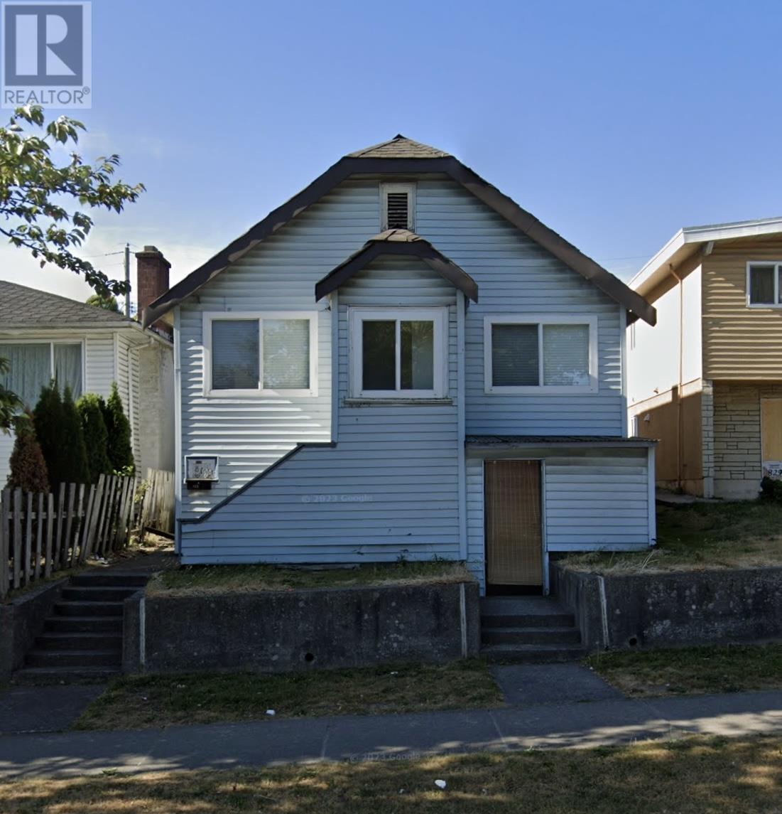 815 Se Marine Drive, Vancouver, British Columbia  V5X 2V2 - Photo 1 - R2843054