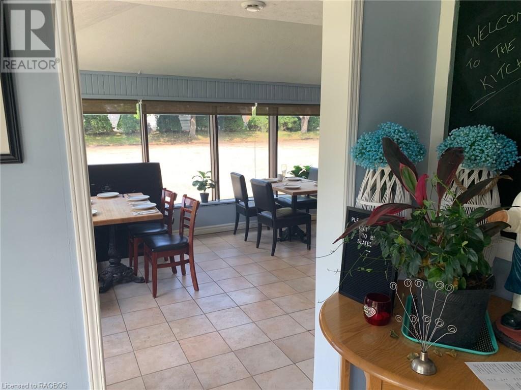 651 Main Street, Sauble Beach, Ontario  N0H 2G0 - Photo 8 - 40468408