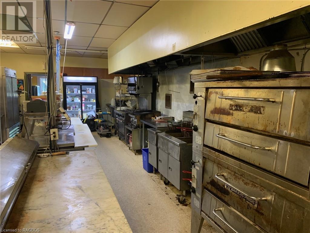 651 Main Street, Sauble Beach, Ontario  N0H 2G0 - Photo 24 - 40468408