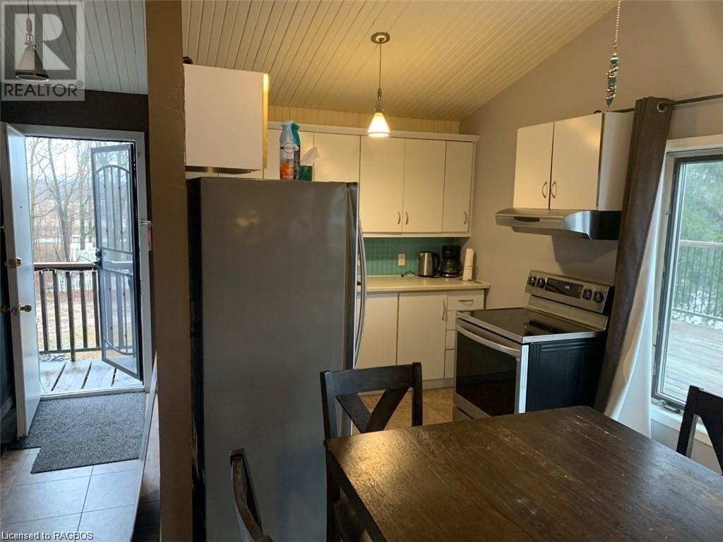 651 Main Street, Sauble Beach, Ontario  N0H 2G0 - Photo 31 - 40468408