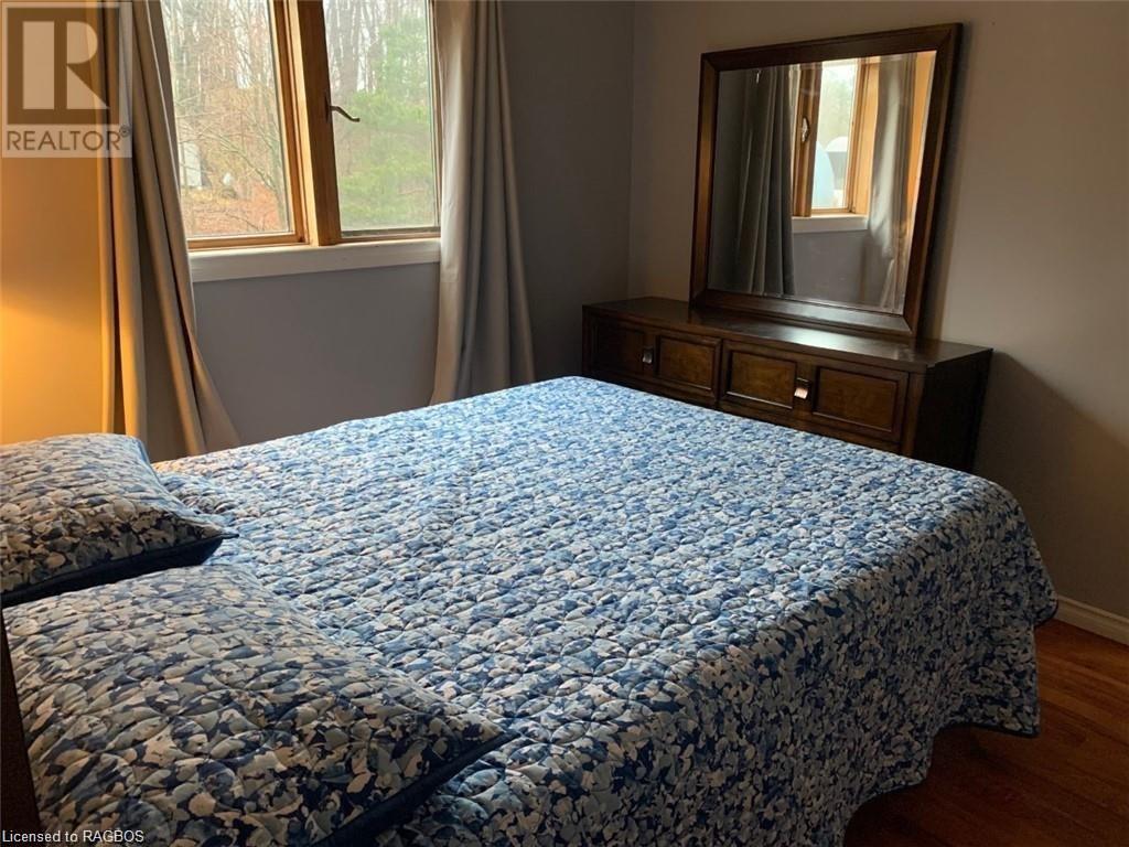 651 Main Street, Sauble Beach, Ontario  N0H 2G0 - Photo 35 - 40468408