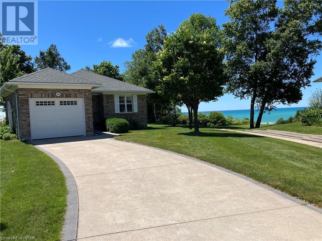 301 BETHUNE Crescent, goderich, Ontario